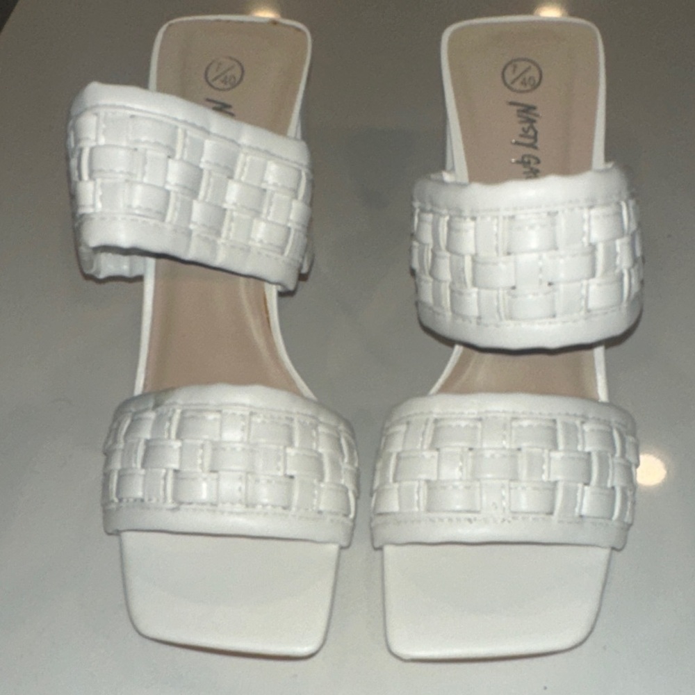 Nasty Gal White Woven Slide Sandals. Never Worn
